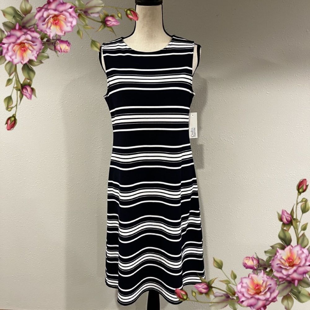 Midi sleeveless striped dress